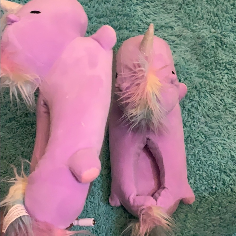 Slippers - Picture 4 of 4